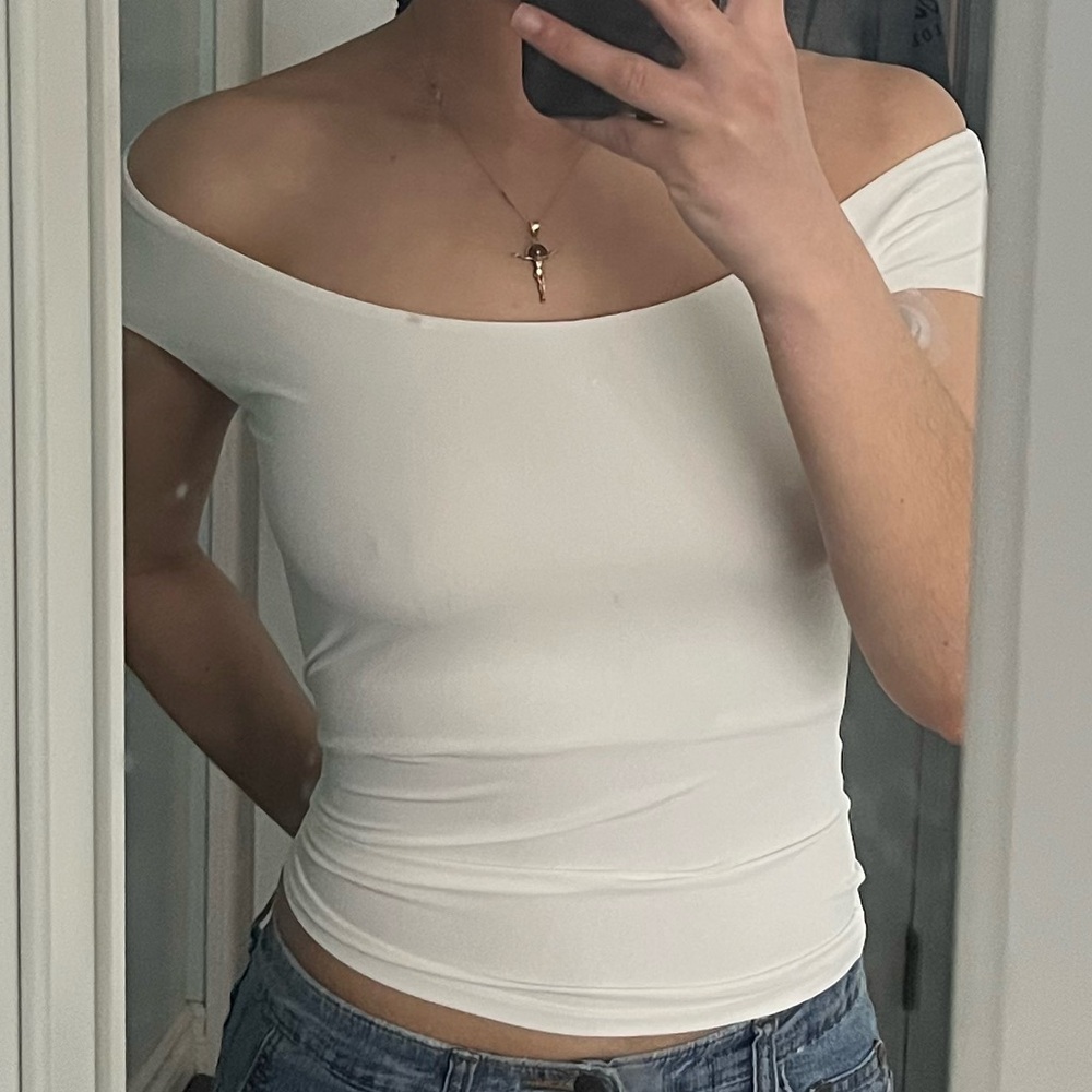 H&M White Off-Shoulder Ribbed Crop Top